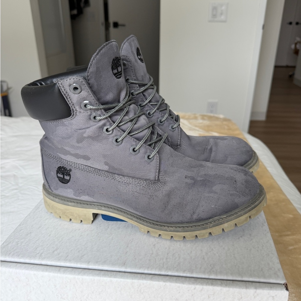 Timberland Men's Gray Boots - Picture 3 of 5